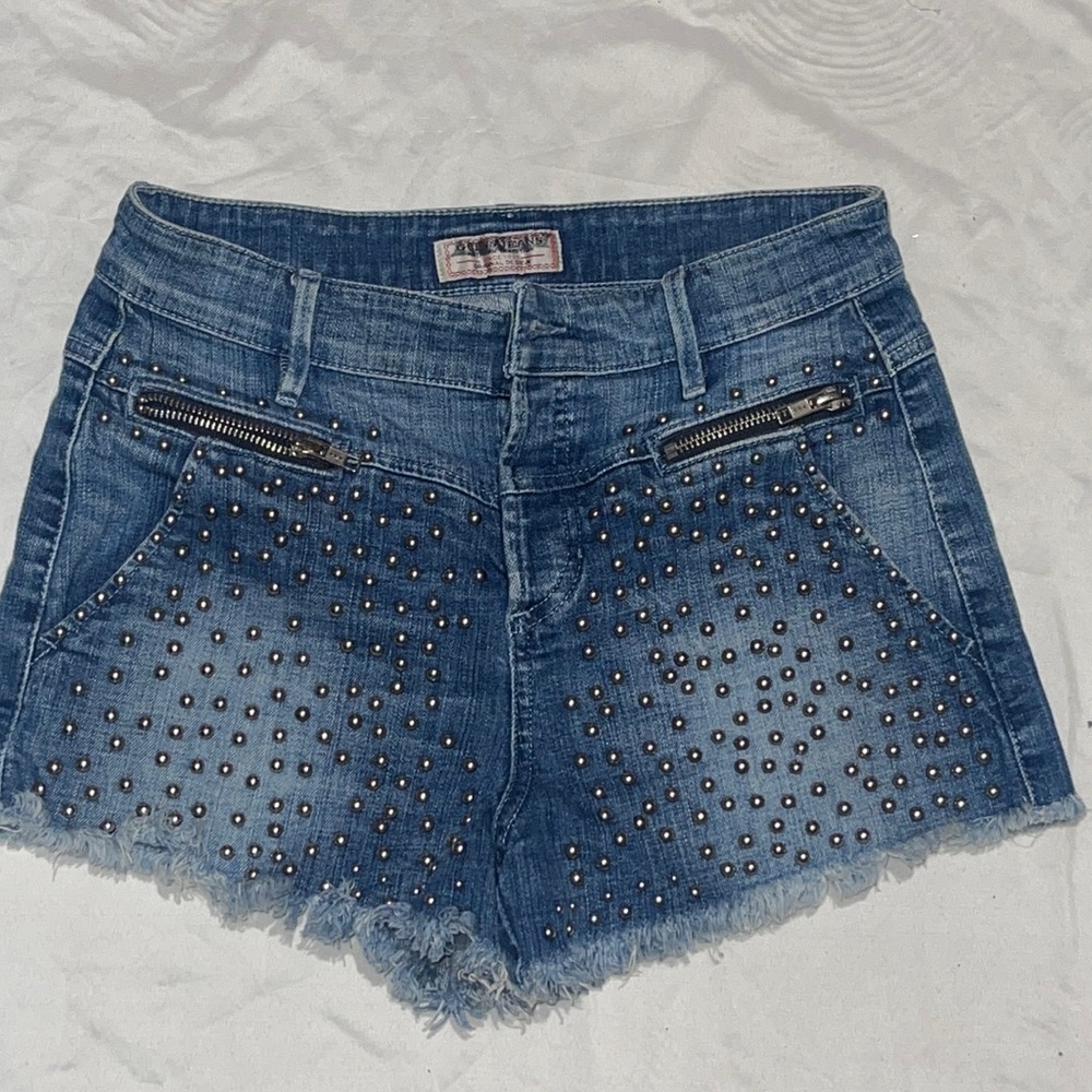 Euc Guess Jeans Original Design Studded Zipper Shorts 27 M